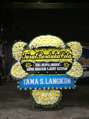 Papan Bunga Duka di Kabanjahe